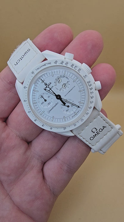 Omega x Swatch Snoopy Mission to the Moonphase white full set