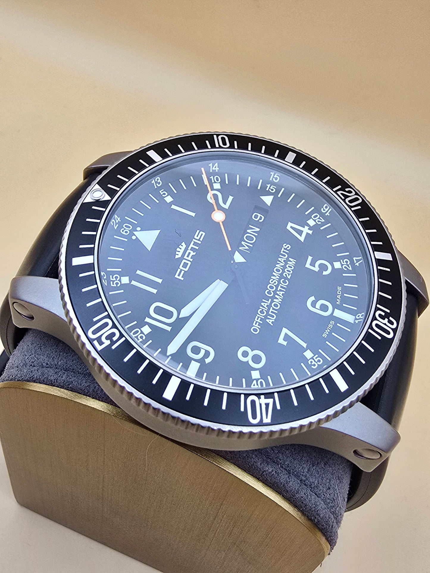 Fortis B42 Cosmonaut Day Date Titanium