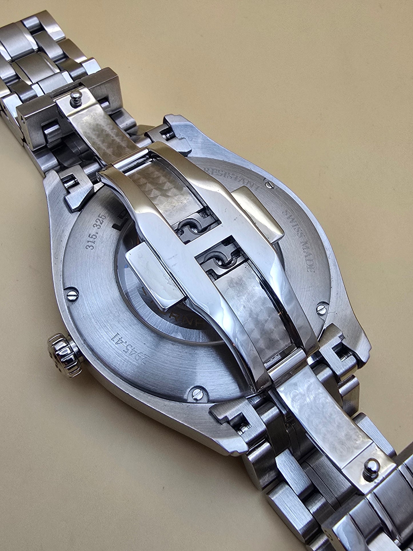 Eterna Avant-Garde Date Black full set