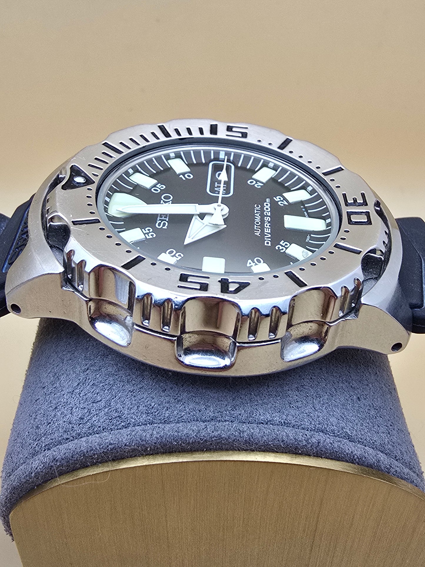Seiko "Black Monster" first generation