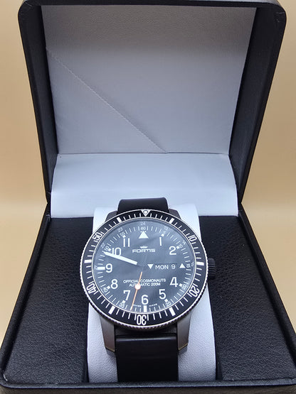 Fortis B42 Cosmonaut Day Date Titanium