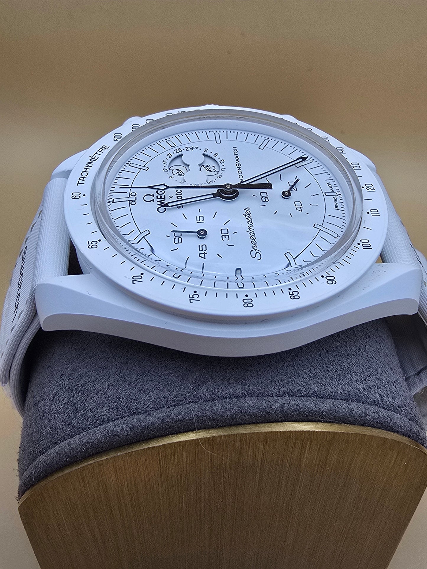 Omega x Swatch Snoopy Mission to the Moonphase white full set