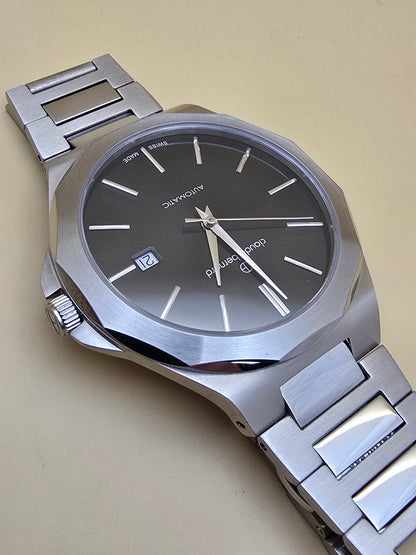 Claude Bernard Clasic Automatic 42mm cutie originală