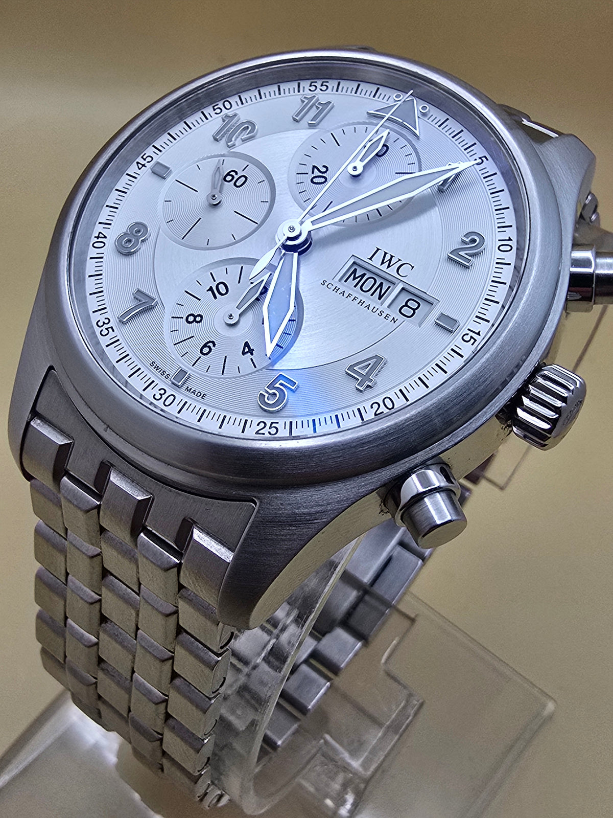 IWC Spitfire Chrono White Dial 42mm 2800eur