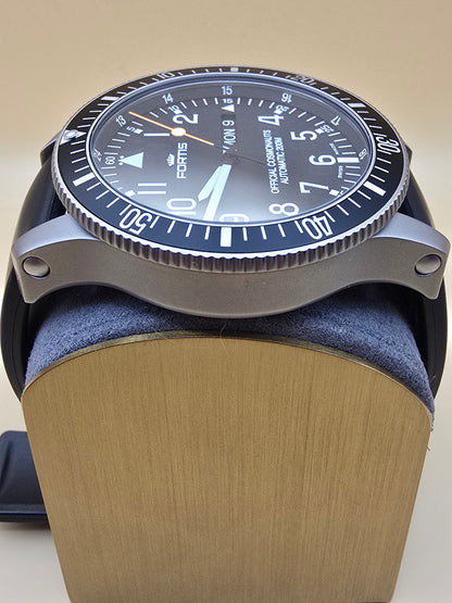 Fortis B42 Cosmonaut Day Date Titanium