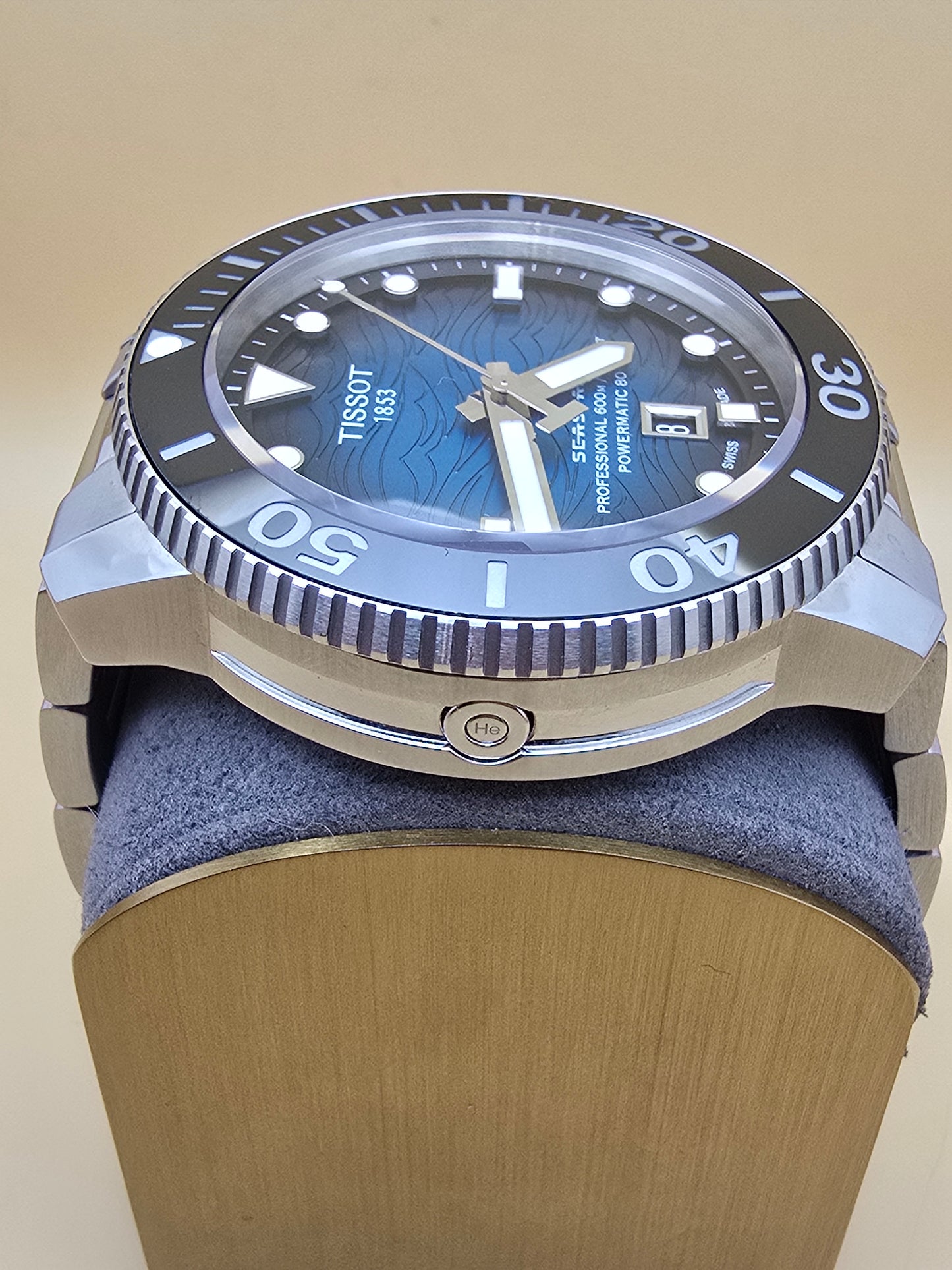 Tissot Seastar 2000 Ceramic 600m Powermatic80 46mm cutie/acte